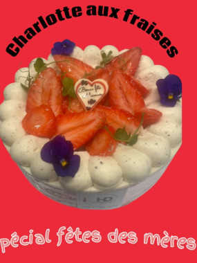 CHARLOTTE AUX FRAISES 6 P
