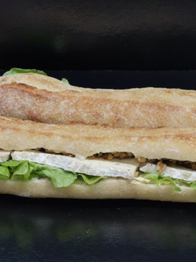 SANDWICH BRIE ET NOIX
